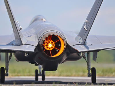 Freewing F-35C Lightning II 12S 110mm EDF  with Gyro  PNP Jet